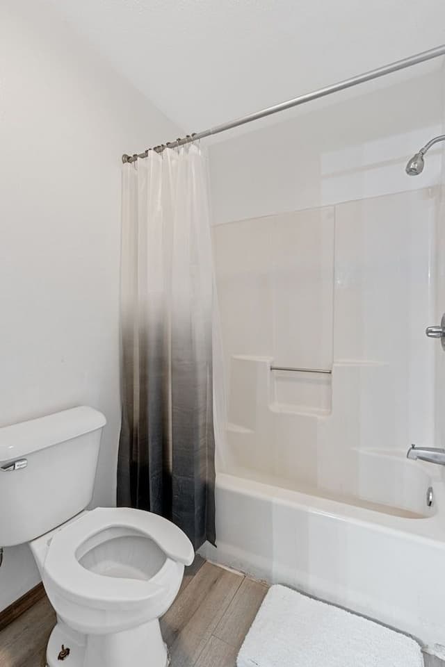 Standard Room, 1 Queen Bed