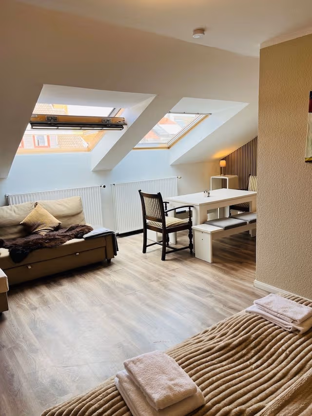 Classic Condo (F3)