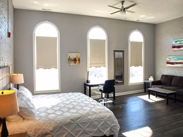 Comfort Suite, Ensuite, City View (Room Three)