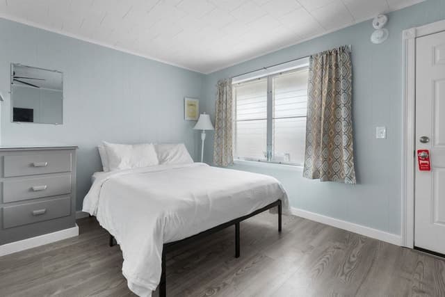 Room, 2 Queen Beds, Kitchenette