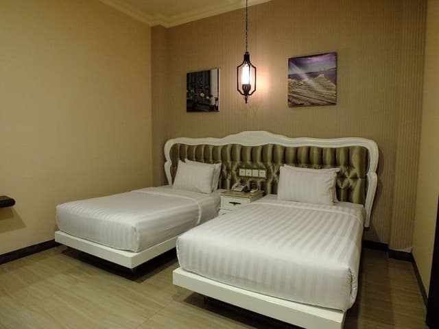 Deluxe Twin Room