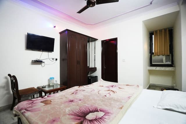 Deluxe Suite