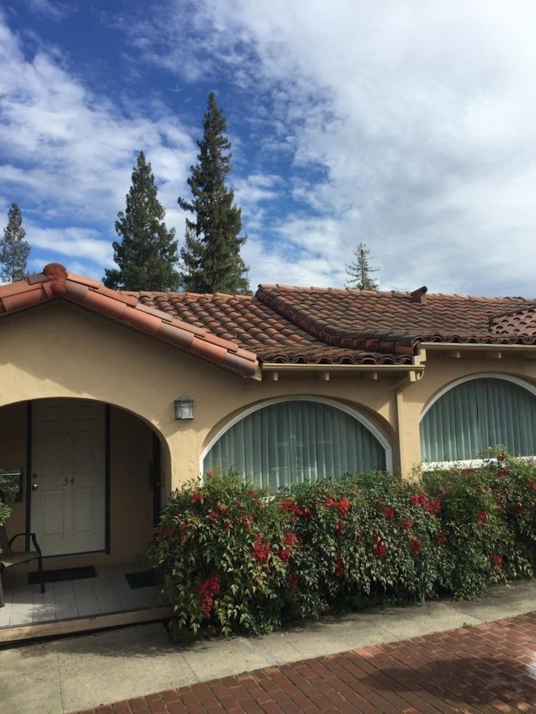 Los Gatos Garden Inn and0