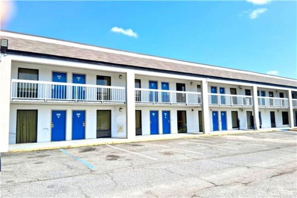 Econo Lodge Metter1