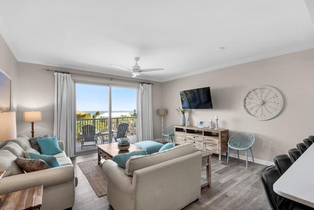 Condo, 1 King Bed with Sofa bed (Beach Resort 406)