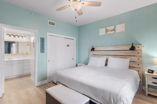 Condo, 1 King Bed with Sofa bed (Beach Resort 214)