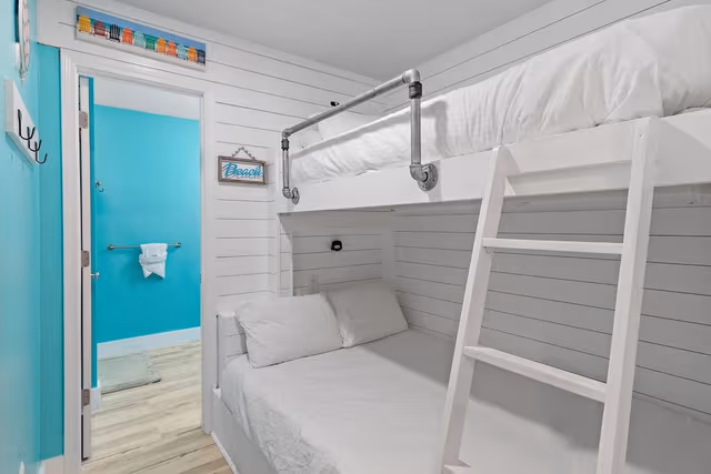 Condo, 1 King Bed with Sofa bed (Beach Resort 214)