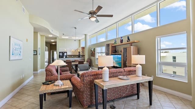 Condo, 3 Bedrooms