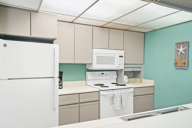 Condo, 1 Bedroom, Sea View ( 801 )
