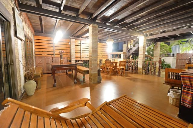 Family Room 10 Persons