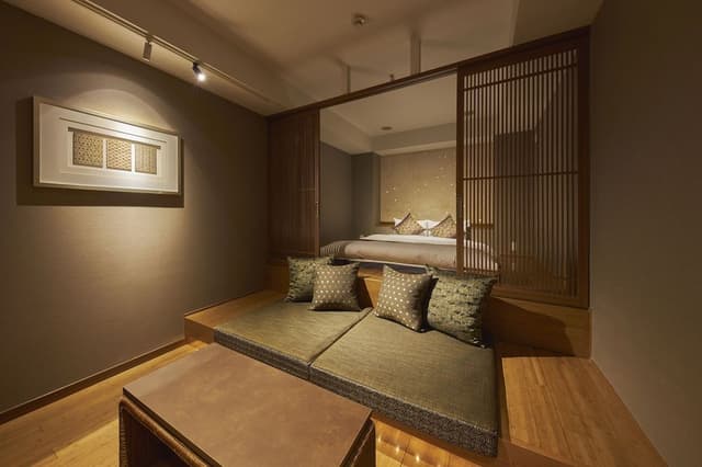Deluxe Room, 1 Queen Bed, Non Smoking, Private Bathroom