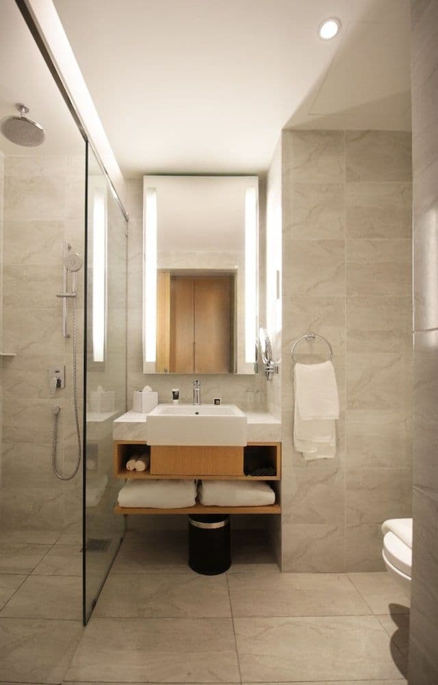 Club Room, 1 King Bed (Deluxe)