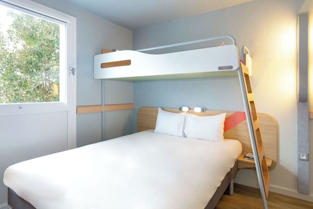 Triple Room, Multiple Beds
