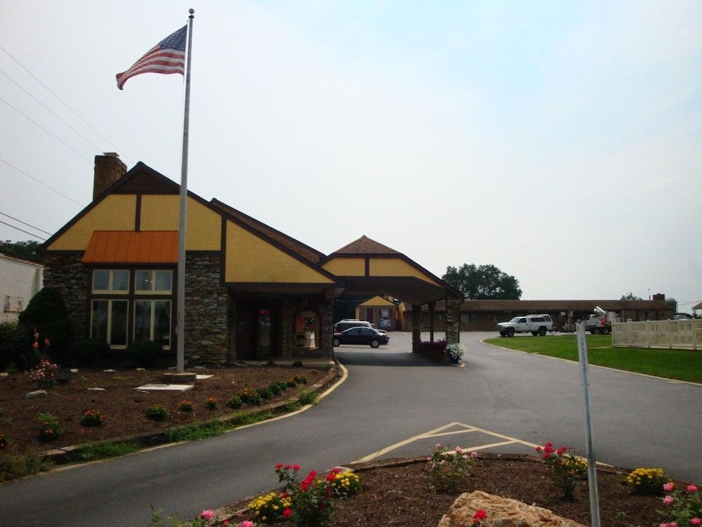 Soudersburg Motel3
