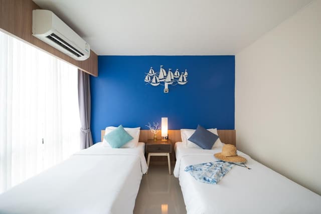 Standard Twin Room
