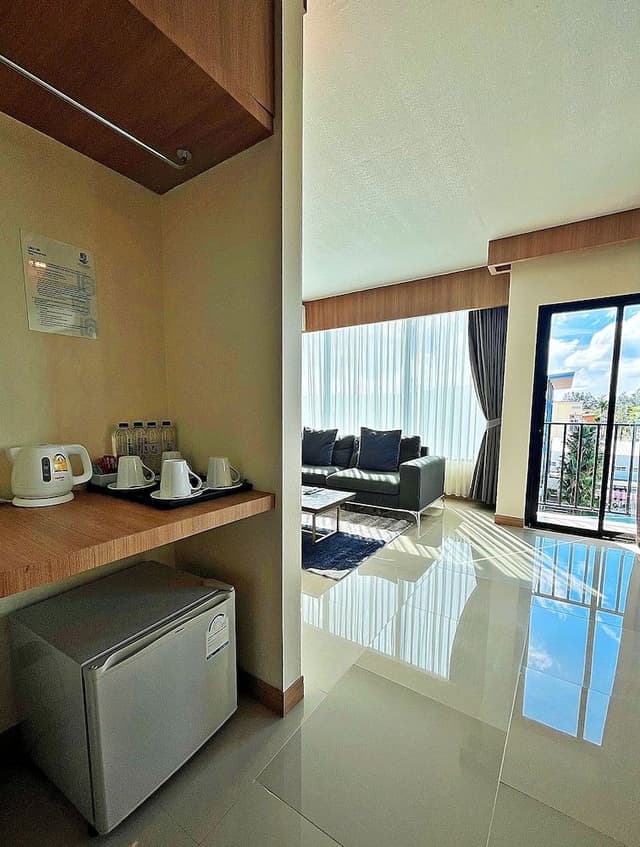 Family Room - Free Airport Shuttle