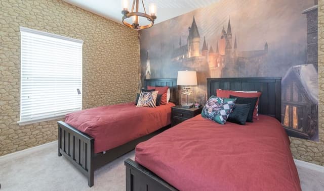 Deluxe Townhome, 4 Bedrooms