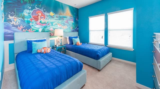 Deluxe Townhome, 4 Bedrooms