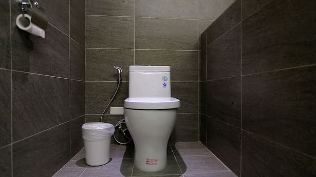 Standard Double Room (04)