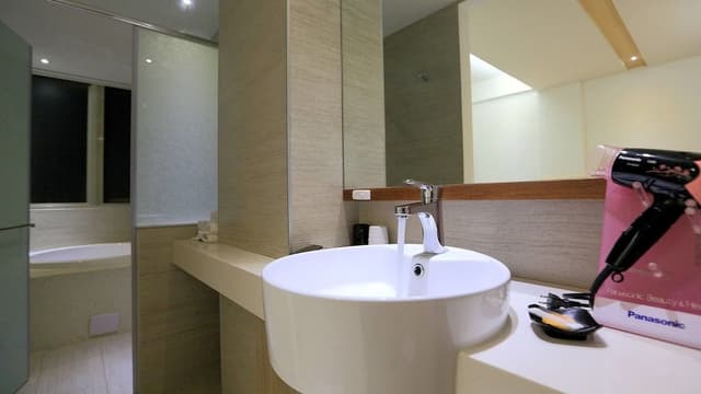 Standard Double Room (02)