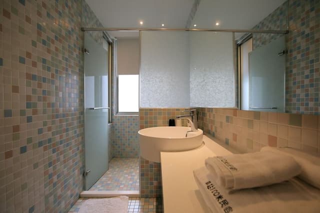 Standard Double Room (01)