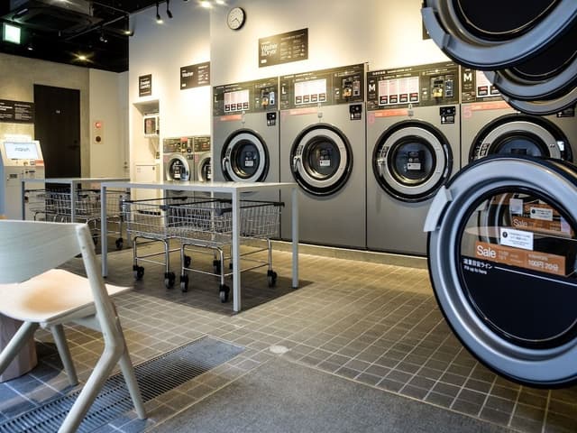 PRIVATE CAPSULE ROOM (WOMEN ONLY)