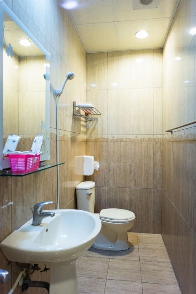 Room (6 persons)