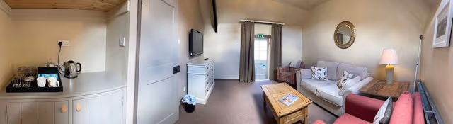 Family Suite, Ensuite, Garden View (King Size)