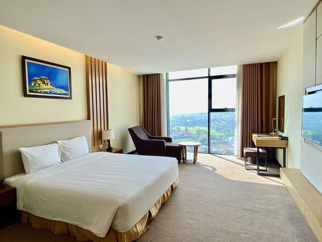Deluxe King Room