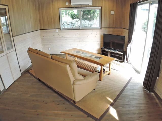 Room, 3 Bedrooms