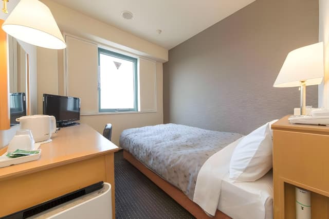 Single Room - Non-Smoking