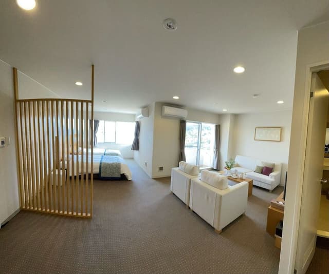 Deluxe Studio Suite