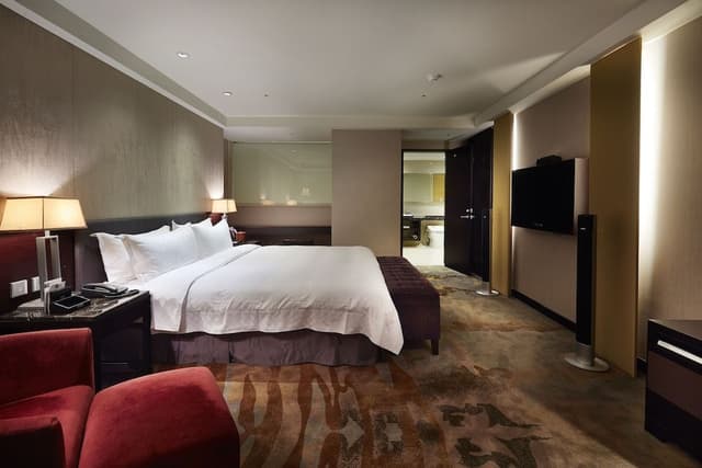 Eagle Suite