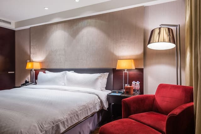 Eagle Suite