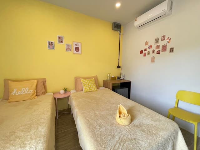 Sleepy Zone Twin Room