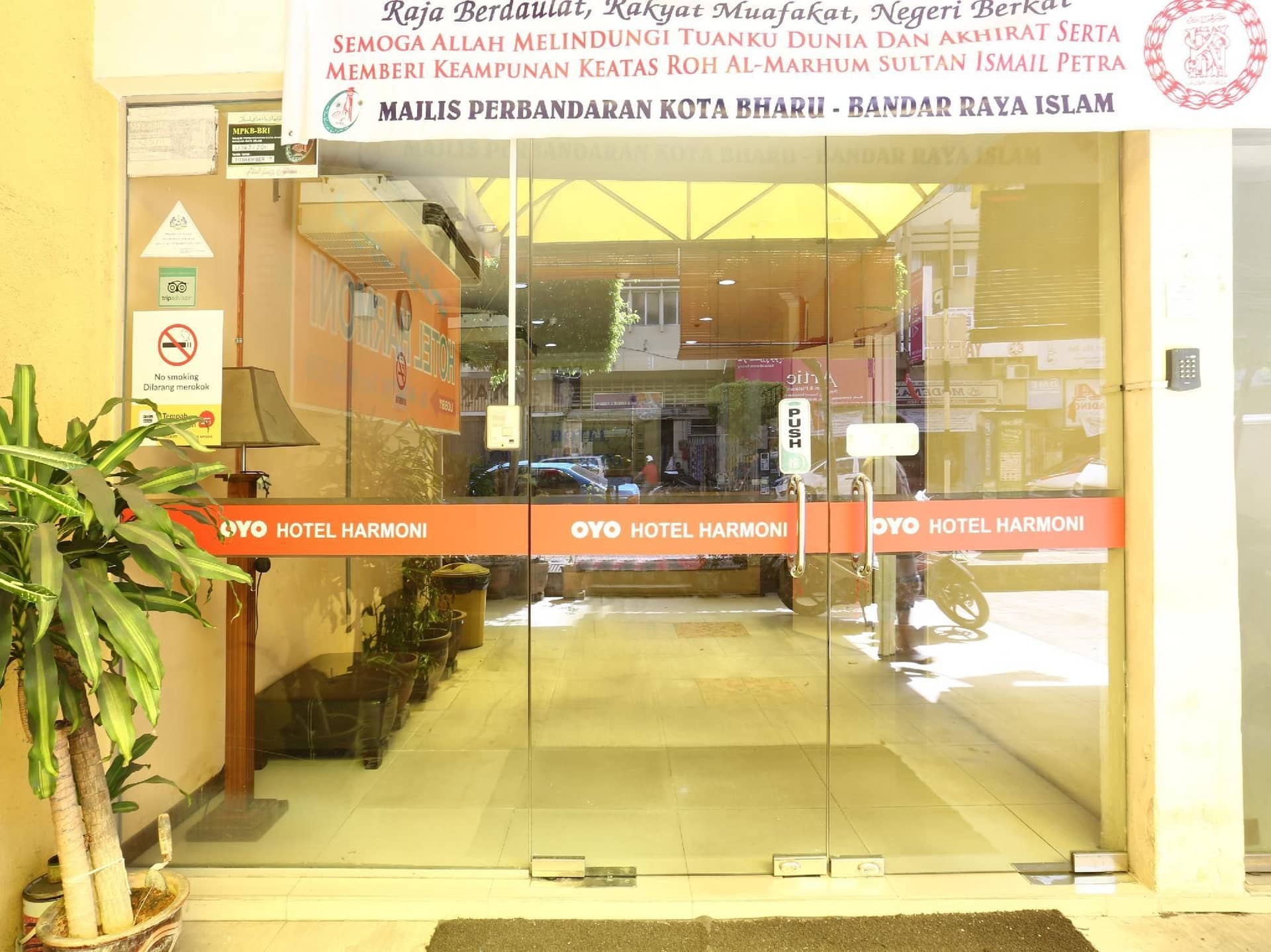 Super OYO 89651 Harmoni Hotel Super OYO 89651 Harmoni Hotel