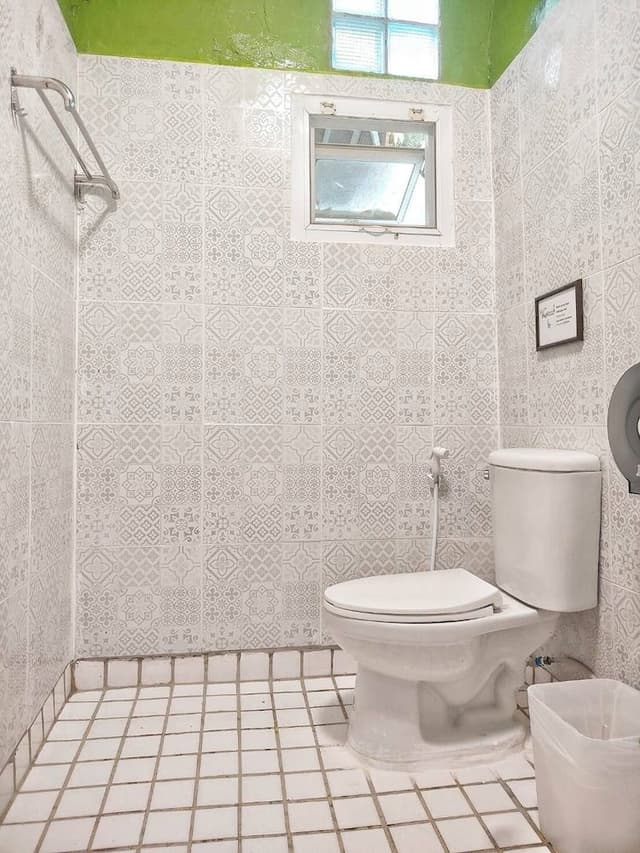 Standard Room, 1 Queen Bed