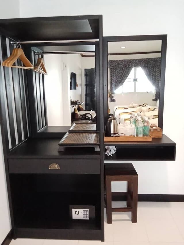 Standard Room, 1 Queen Bed