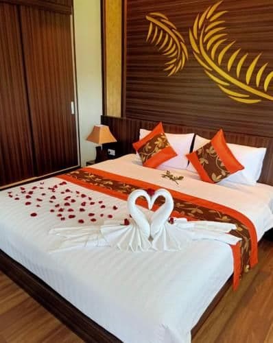 Standard Bungalow King Bed