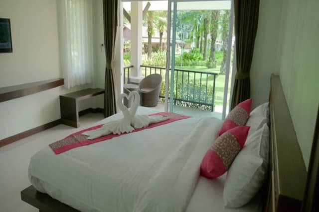 Deluxe Bungalow