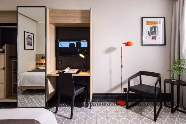 Large Double or Twin Room