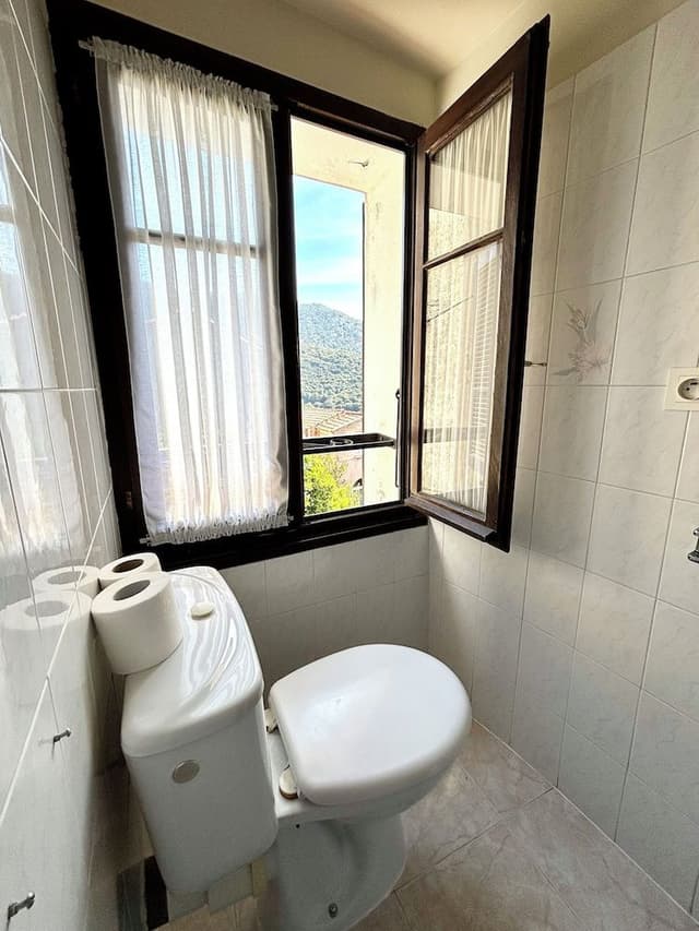 Basic Triple Room