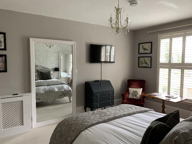 King-Luxury-Ensuite-Garden View-Veranda