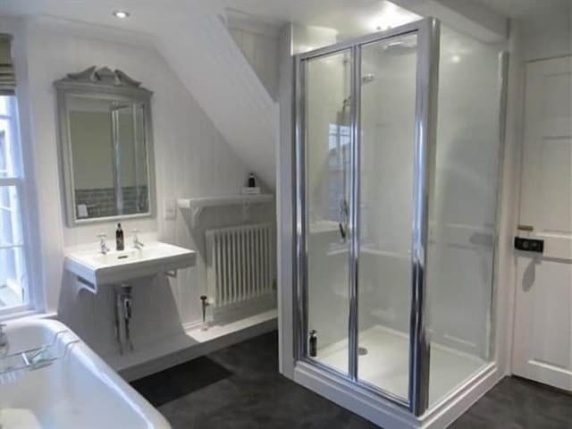 Superior Double Room, Ensuite (Estuary)
