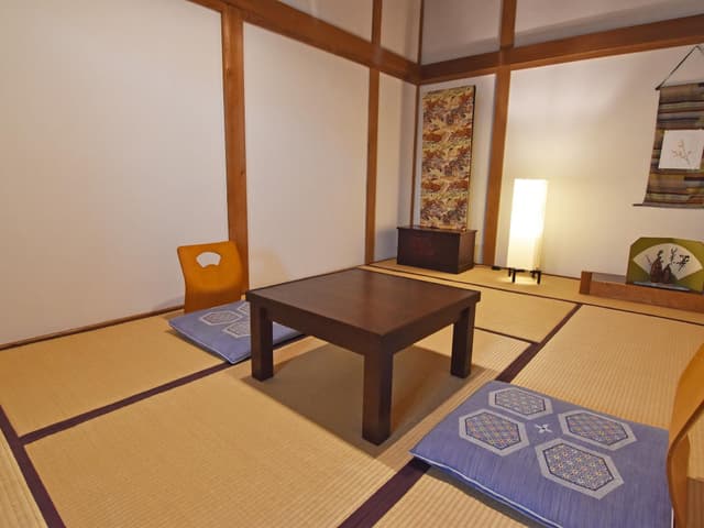 Deluxe Japanese Style Room