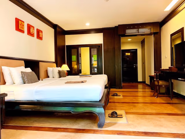 Grand Deluxe Room with Balcony
