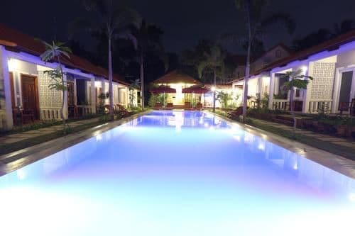 Bungalow Pool View