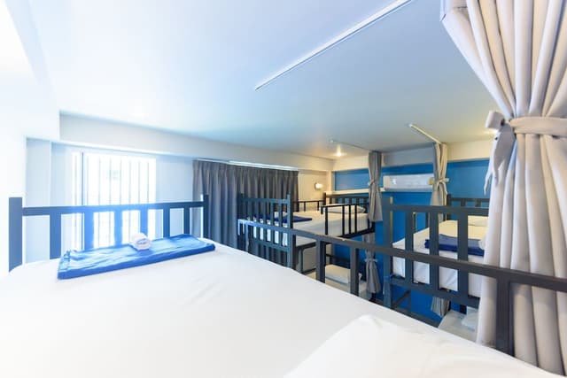 6 Bed Mixed Dorm