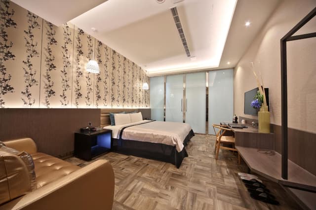 Standard Double Room - Check-In After 9:00 PM