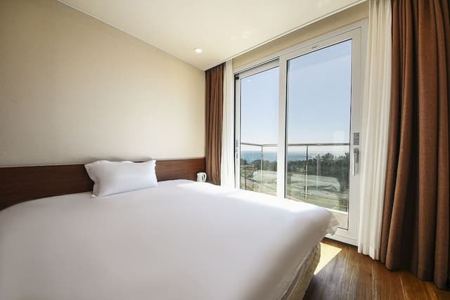 Basic Double Room, 1 Double Bed, Ocean View